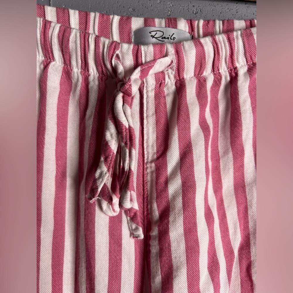 Rails Pink/Red and White Striped Long Sleeve Pajama / Lounge Set in size XSmall - Picture 7 of 10